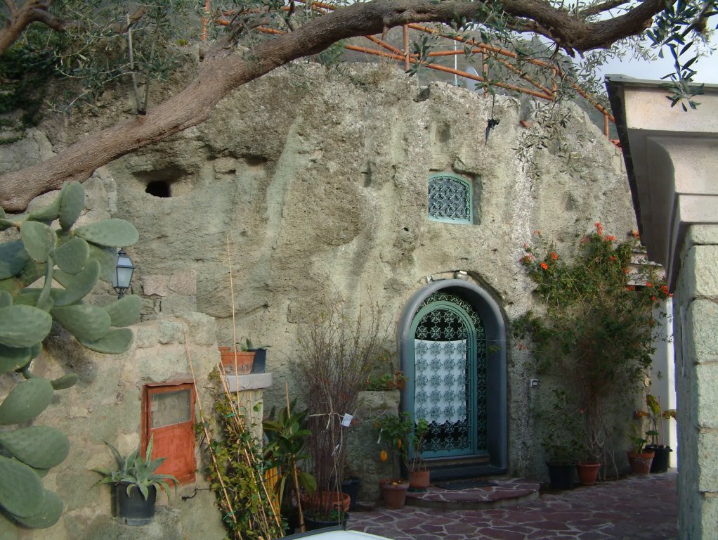 abitazione cantina e cellaio